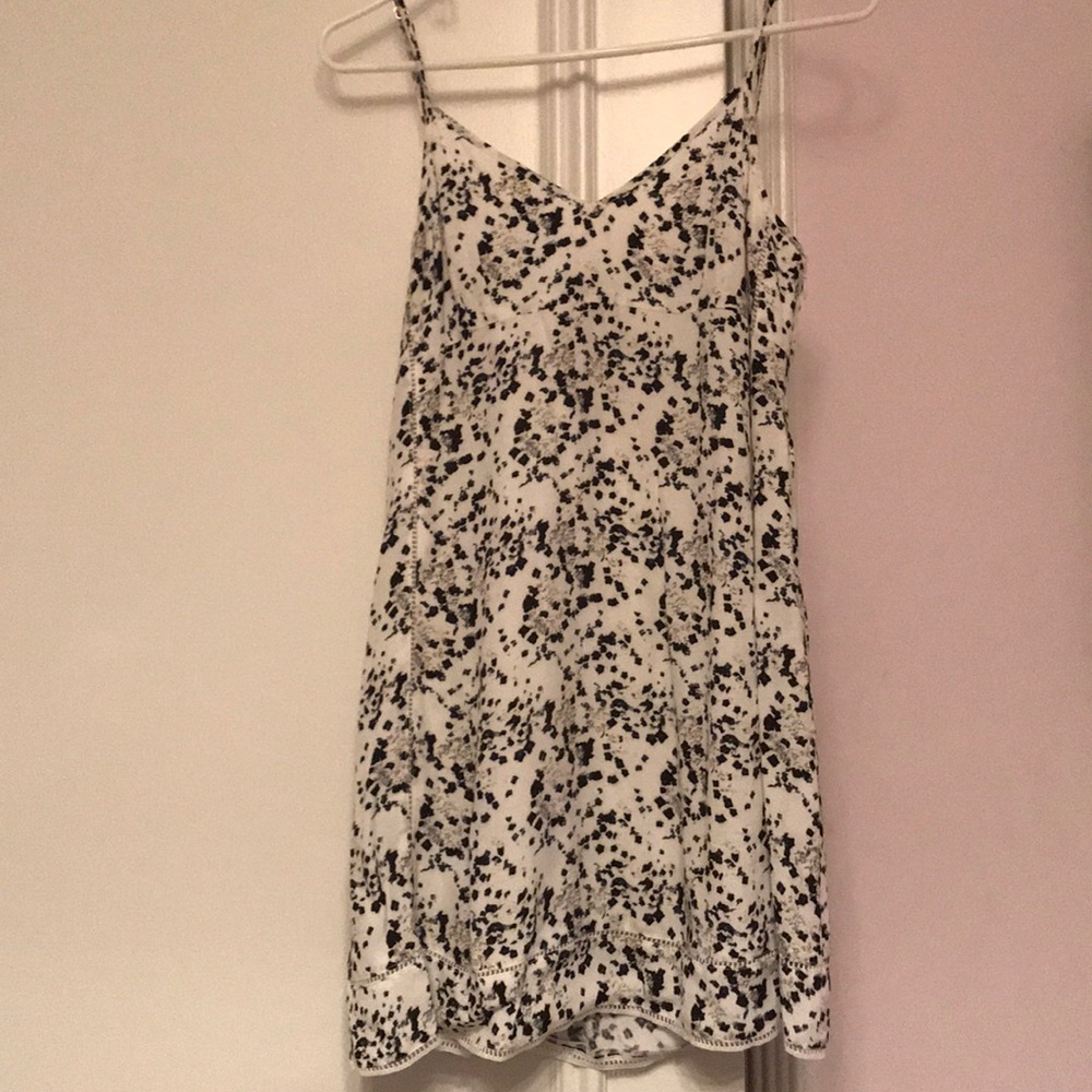 Colorful aritizia midi dress